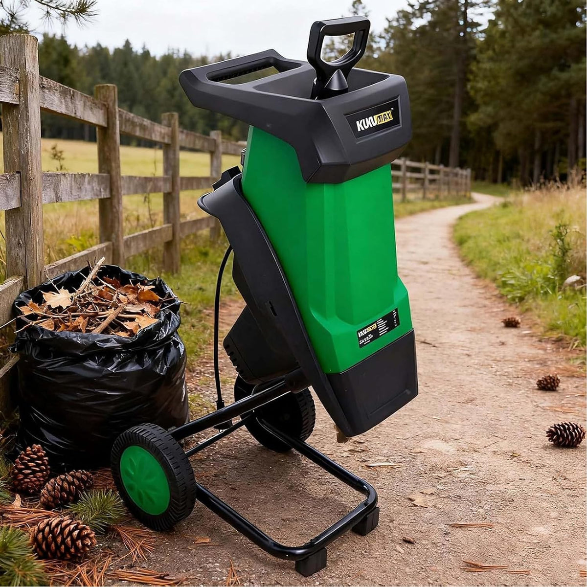 SAIYERUS broyeur, 2400 W, 40 mm, Noir, de Branches et Feuilles Électrique de Jardin, Sac à Déchets, Capacité de Coupe Max